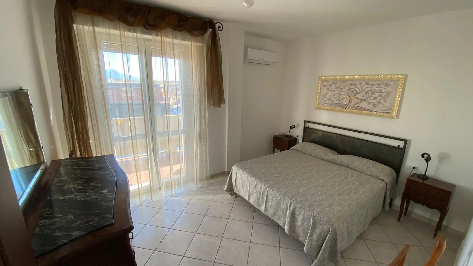 Casa Felicia Apartment Marina Di Carrara